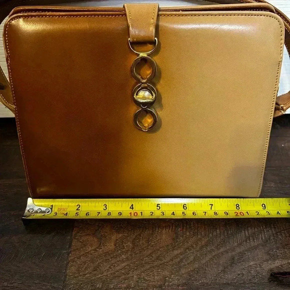 Andrew Geller Vintage Designer Camel Ombré Loop Clasp Pullman Style Handbag - Picture 12 of 14